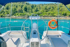 Elegant dagsejlads med frokost og drikkevarer inkluderet