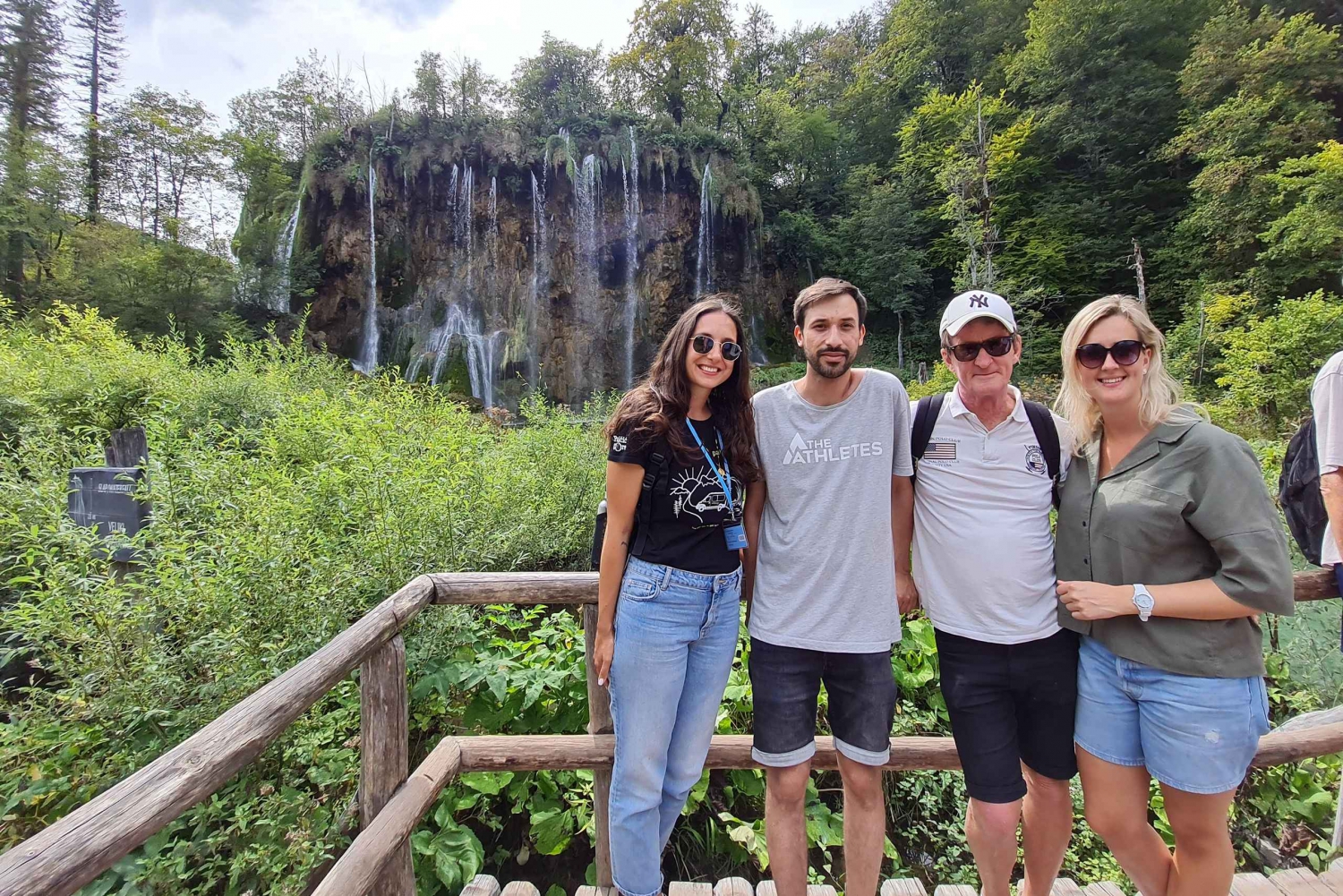 Fra Zagreb: Rastoke og Plitvice-søerne - guidet dagsudflugt