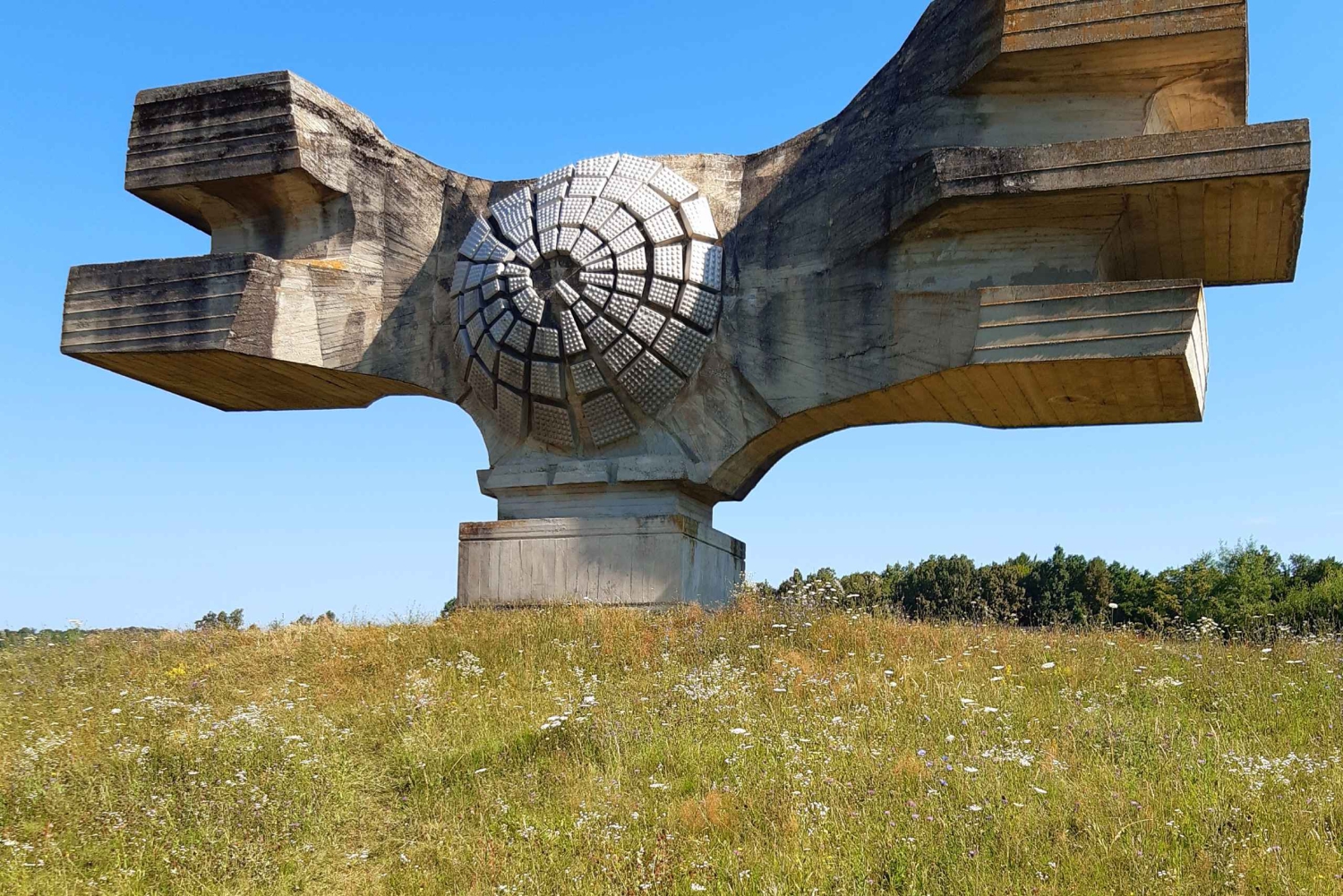 Fra Zagreb: Tur til Jugoslaviens mindesteder