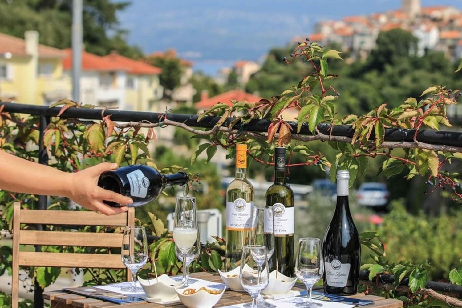 クルク：家族経営のワイナリー ツアーとテイスティング