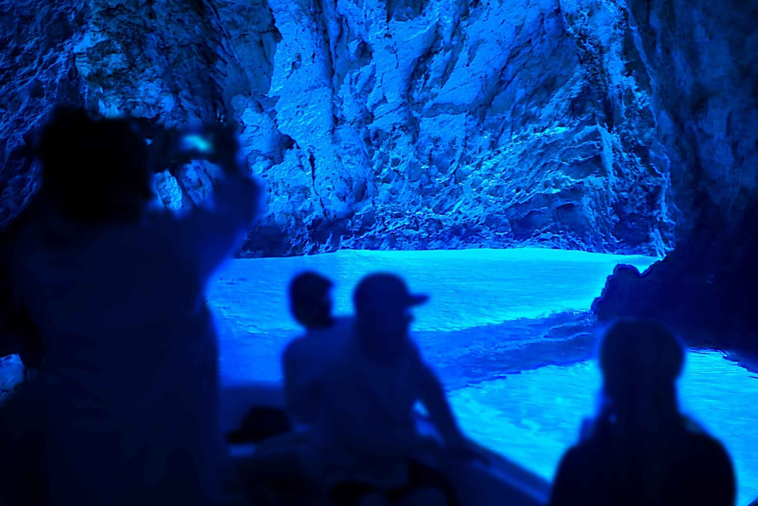 Da Trogir o Spalato: tour di un giorno alla Grotta Azzurra e all'isola di Hvar