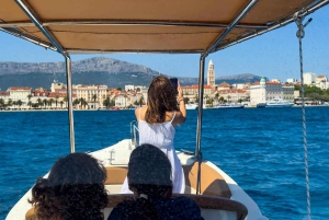 Passeio privado de lancha rápida: Lagoa Azul e 3 Ilhas a partir de Split