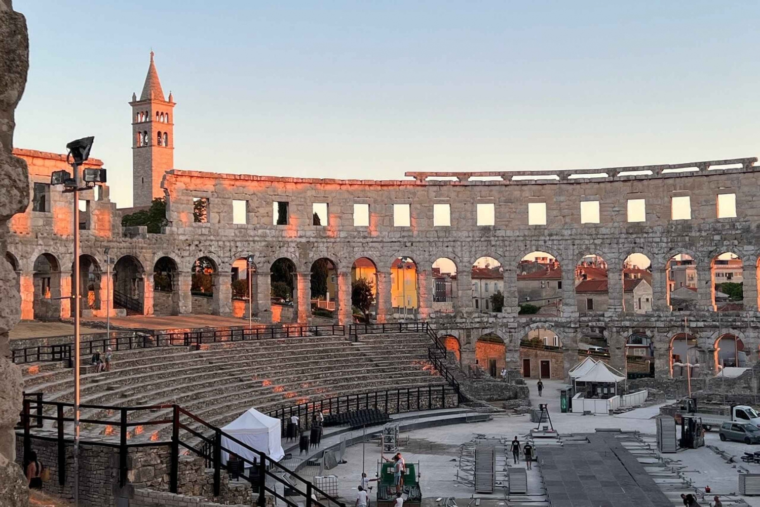 Omvisning til fots i Pula Essentials