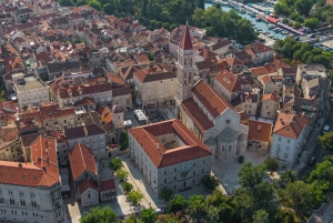 Split: Sightseeing med den blå linje til Trogir, Klis og Olivenmuseet