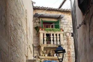 Split: Sightseeing med den blå linje til Trogir, Klis og Olivenmuseet