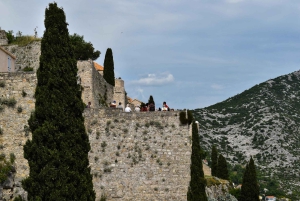 Split: Sightseeing med den blå linje til Trogir, Klis og Olivenmuseet