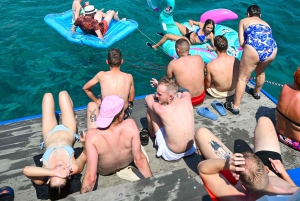 Split: wycieczka piesza po Trogirze, rejs do Błękitnej Laguny i wraku statku