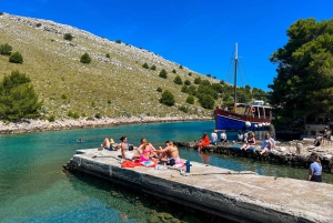 OVERRASKELSESTUR KORNATI & TELASCICA Båttur (po Polsku)