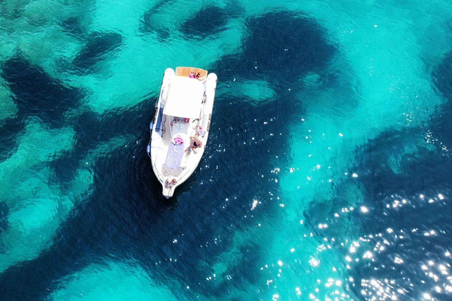 ザダル半日3島ツアー（ダイビング、ドリンク、新鮮な果物付き）