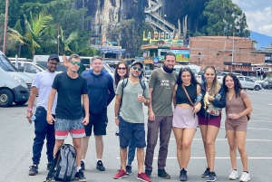 Desde Medellín: excursión de un día a Guatapé con El Peñol Rock y almuerzo