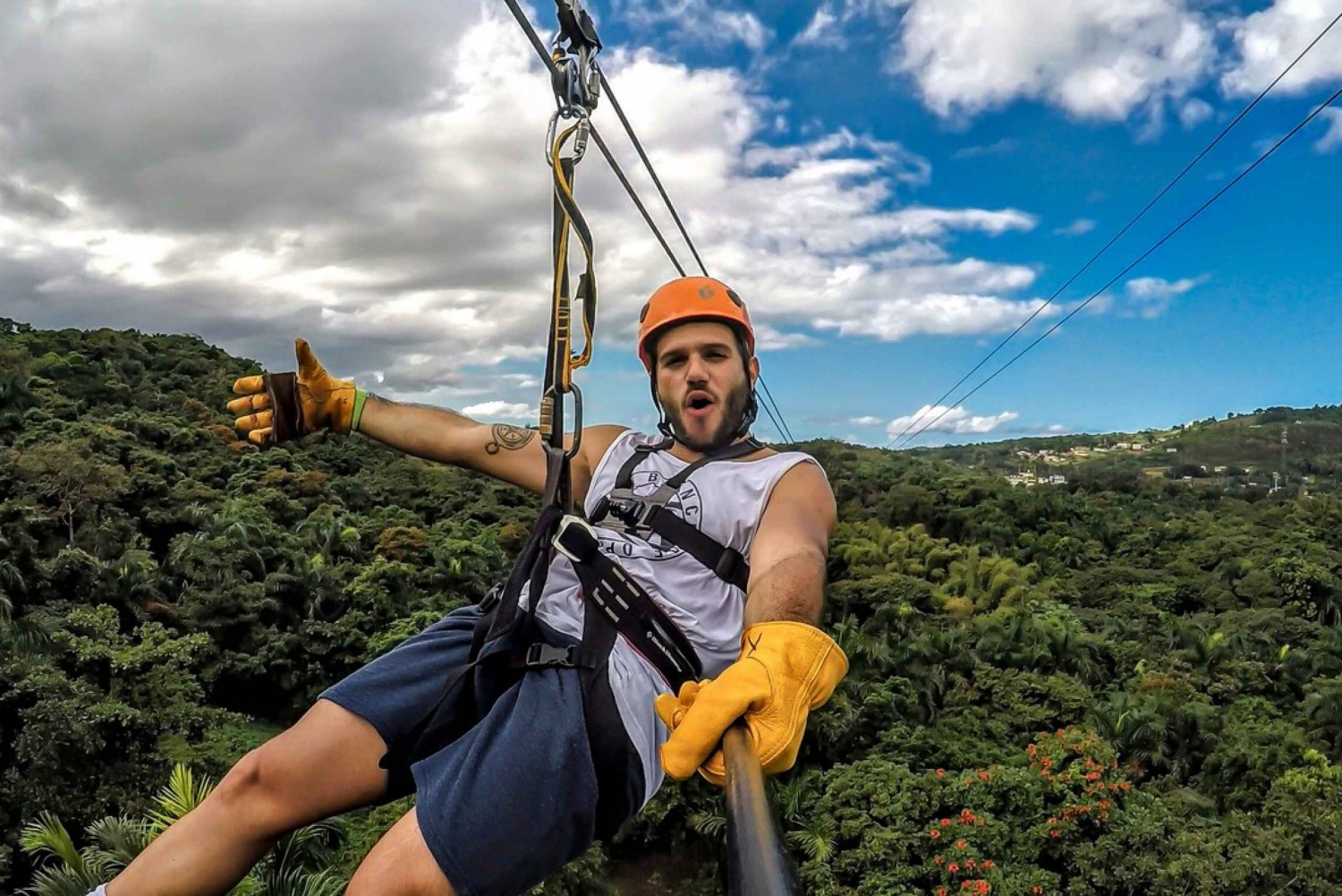 From San Juan: El Yunque Forest Hike & Ziplining Combo Tour