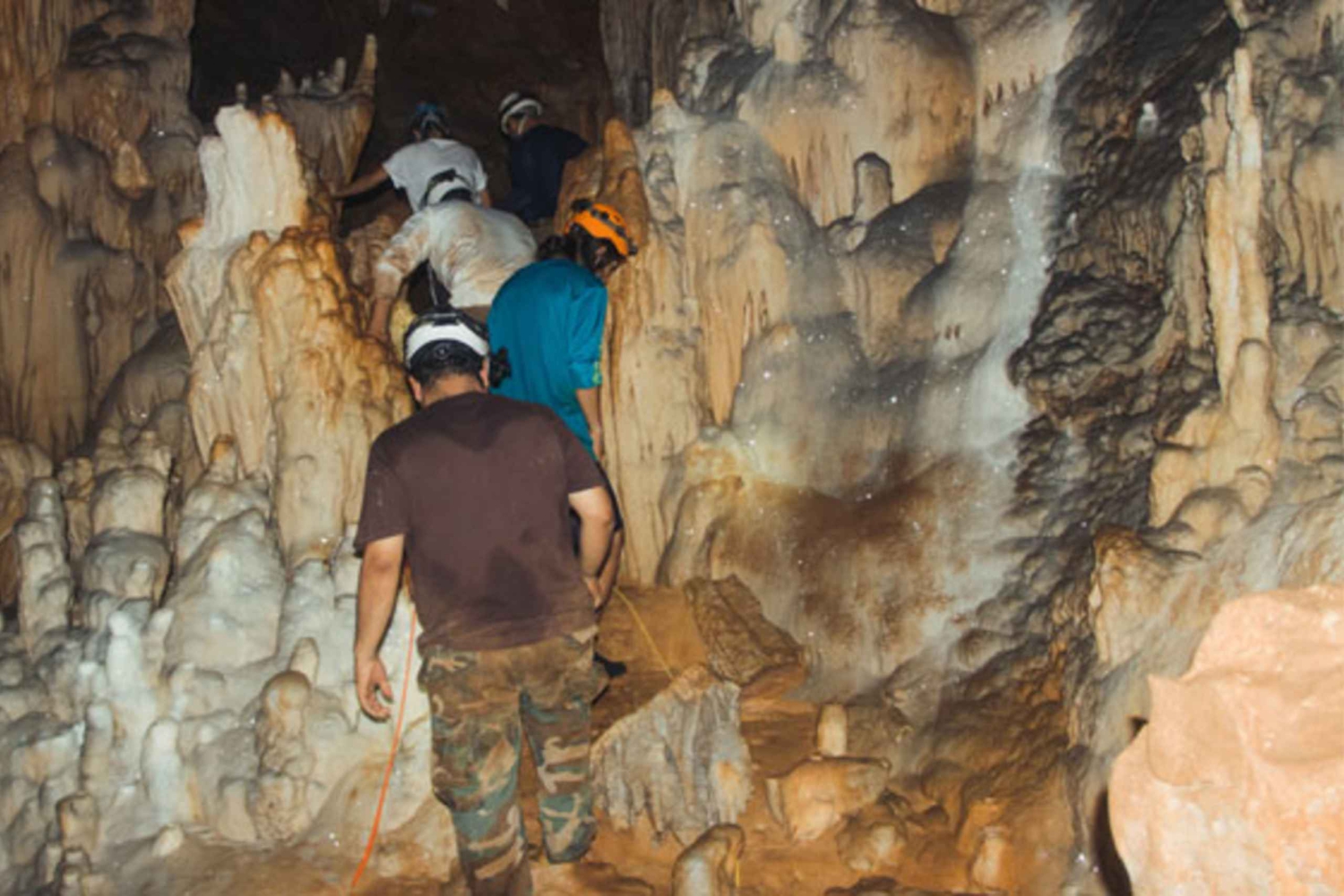 San Ignacio: Cueva de Cristal y Parque Nacional Agujero Azul + Almuerzo