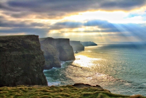 Cliffs of Moher Cliffs of Moher, Atlantic Edge och Galway City