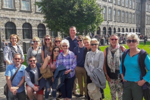 Dublin: Fast-Track Book of Kells Ticket & Dublin Castle Tour