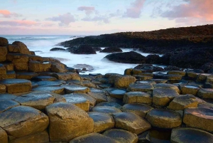 Dublin: Giant's Causeway & Belfast (Titanic or Black Taxi)