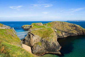 Dublin: Giant's Causeway & Belfast (Titanic or Black Taxi)