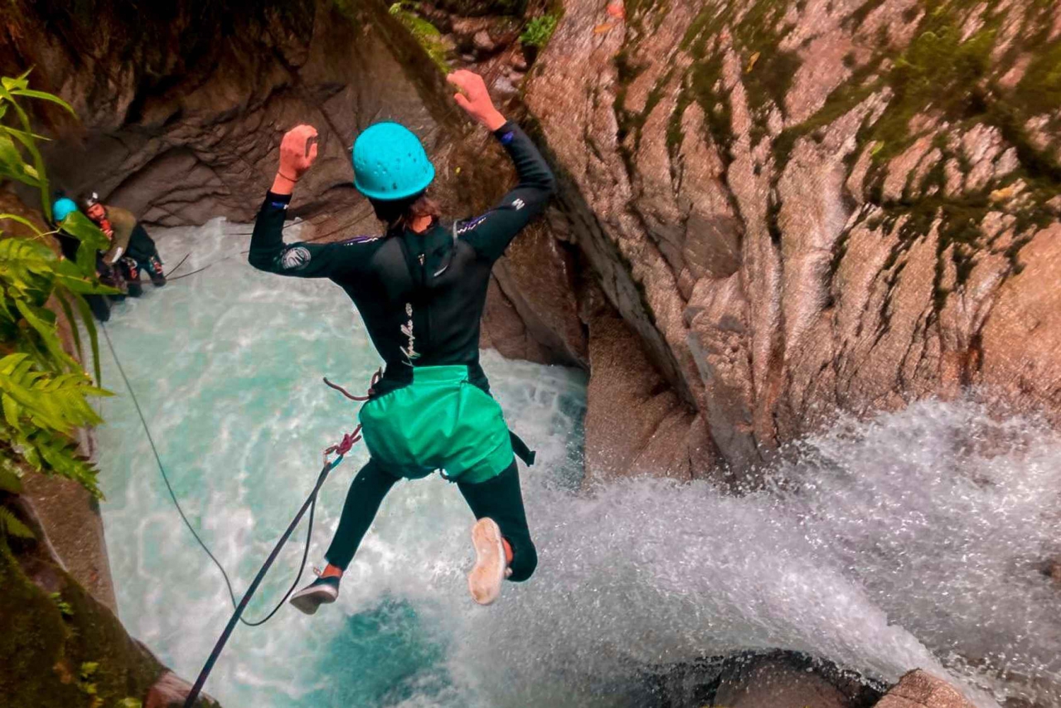 Baños de Agua Santa: Canyoning extremo em Cashaurco