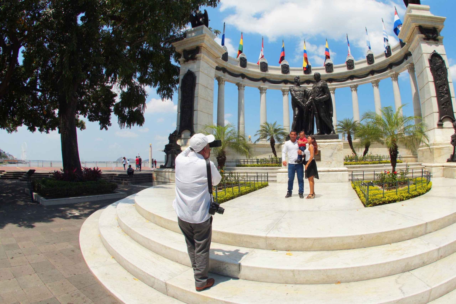 Guayaquil: Exciting Half-Day Tour by Car