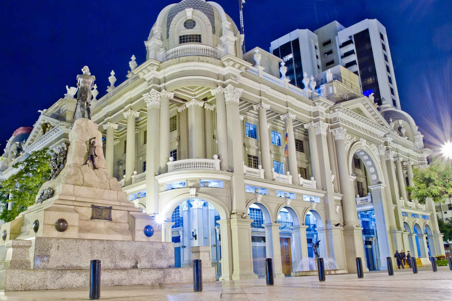 Гуаякиль: вечерняя экскурсия по городу и посещение холма Санта-Ана