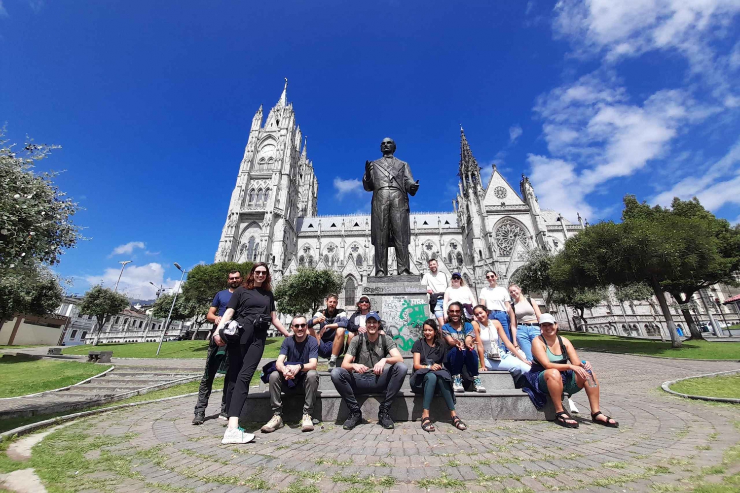 キト：隠された先住民の街をご案内します