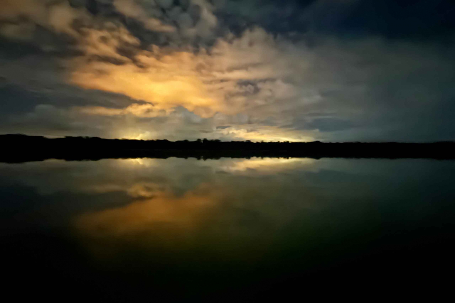 Limoncocha 1-daagse Eco-Tour: vogels kijken en kanoën in de Amazone