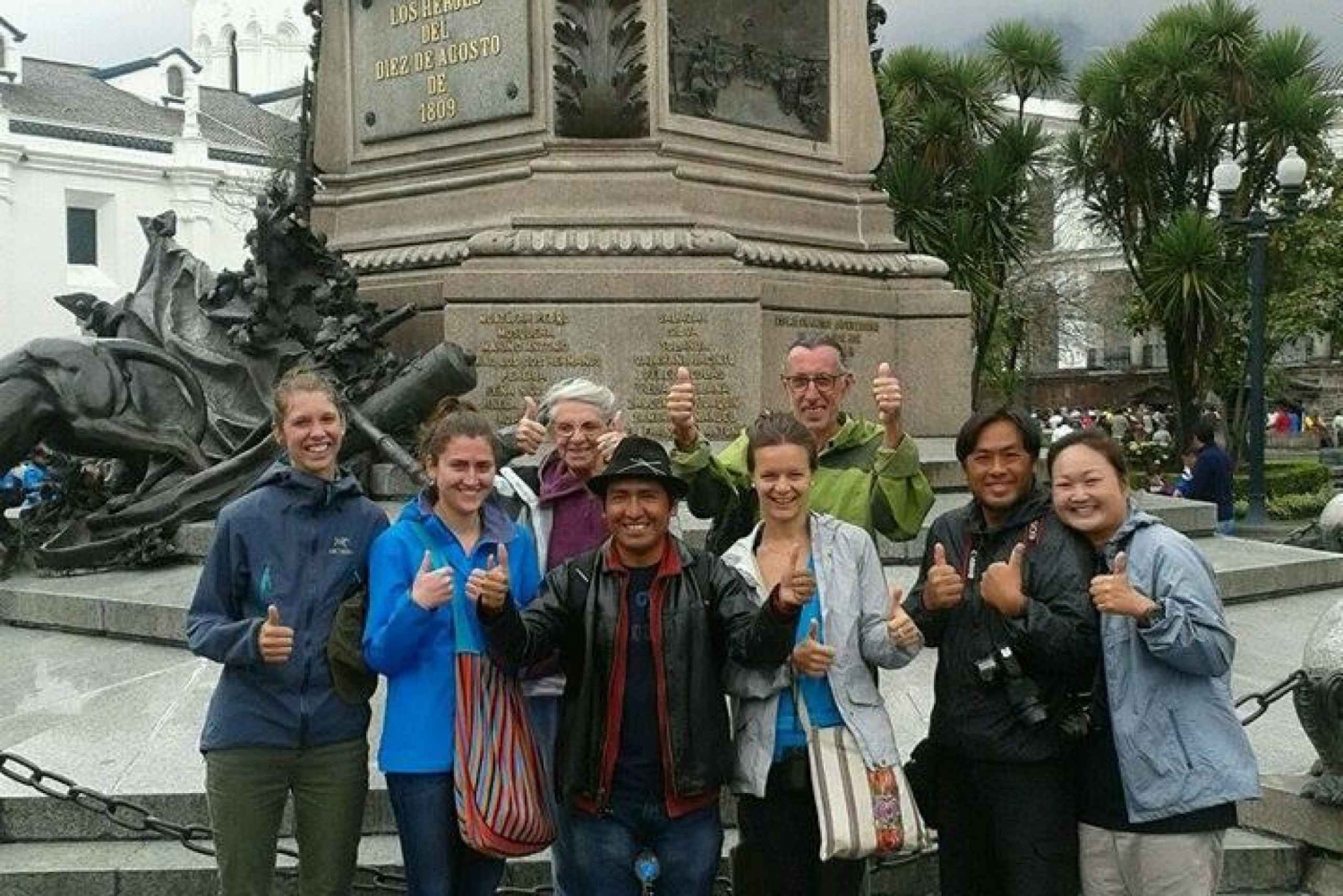 Tour classico coloniale di Quito di mezza giornata