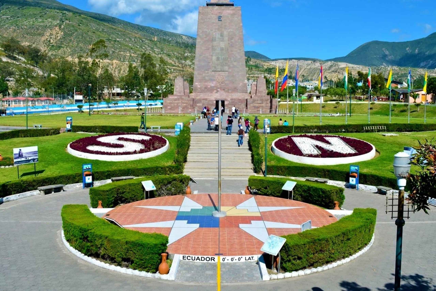 Quito: Tour „Mitad del Mundo” und Panecillo
