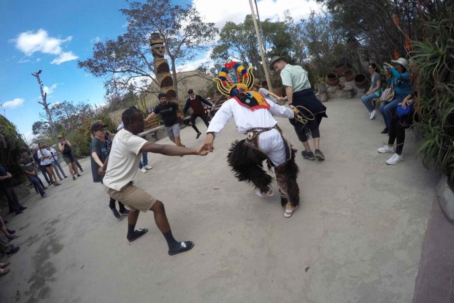 Quito City Tour+Mitad del Mundo mit Teleferico der Stadt