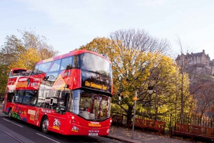 Edinburgh: Hop-on-hop-off-bustour met 3 stadsrondleidingen