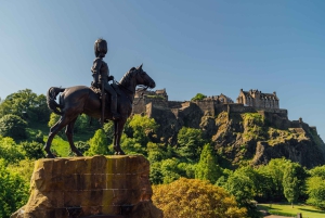 Édimbourg : visite en bus à arrêts multiples et visite combinée de la ville et du Britannia