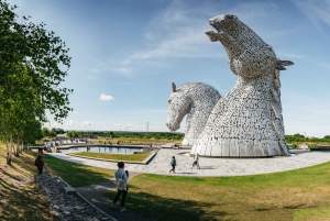 From Edinburgh: Loch Lomond, Stirling Castle & Kelpies Tour