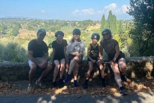 Firenze: Sähköpyöräretki Toscanan kukkuloilla ja viinimaistelu