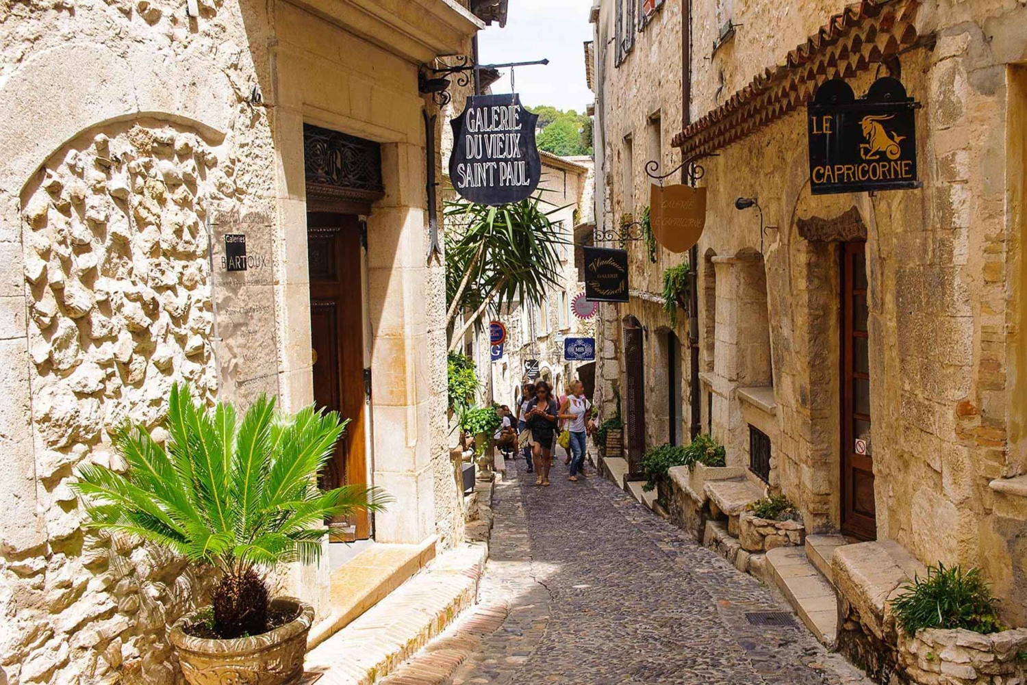 Escapada eléctrica desde Niza: St-Paul, Cannes y Antibes