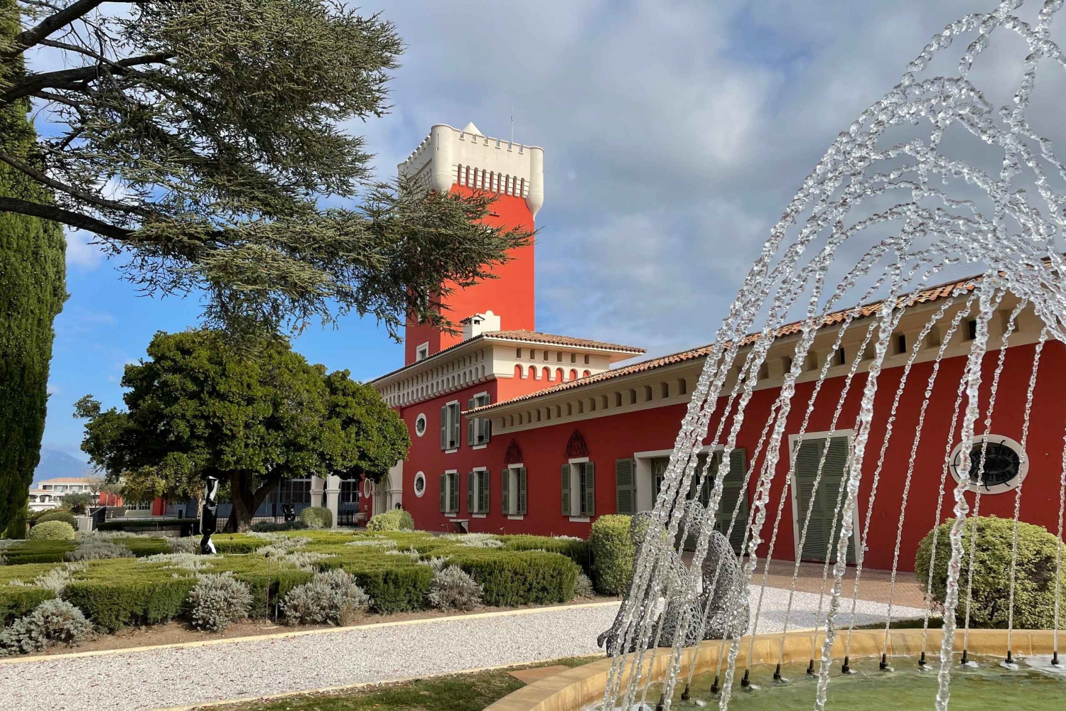 Nizzasta: Puolen päivän viinikierros Bellet'n viinialueella