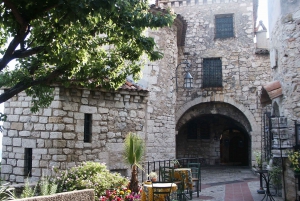Full-Day Small Group Tour to Monaco and Eze
