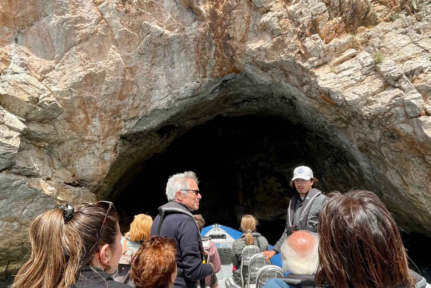 Nice: Hemmelig Riviera-båttur til Mala-grotten med snorkling