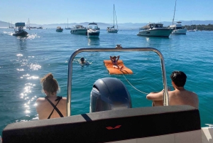 カンヌのプライベートボートからレラン諸島の夕日をご覧ください