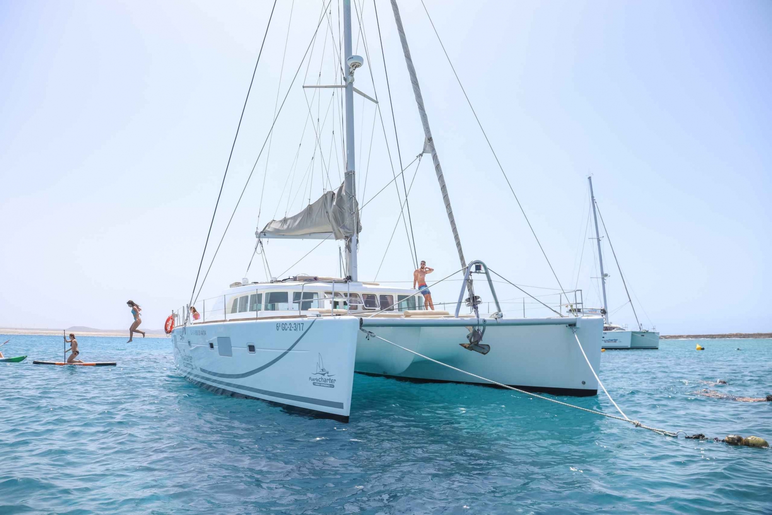 Fuerteventura: Catamarán de lujo privado a la isla Lobo