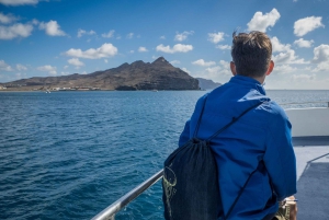 Tuineje: Southeast Fuerteventura Boat Cruise with Lunch