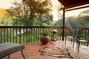 ケープ：サファリ＆ホエール・コースト3日間ツアー（プライベート送迎付き