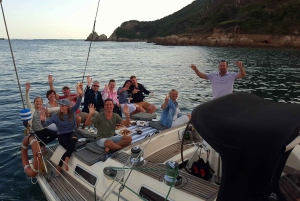 Croisière au coucher du soleil à Knysna avec dîner léger et vin