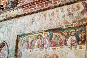 Gdansk: Dansk: Malborkin linna & Westerplatte -kierros paikallisella lounaalla: Malborkin linna & Westerplatte -kierros paikallisella lounaalla