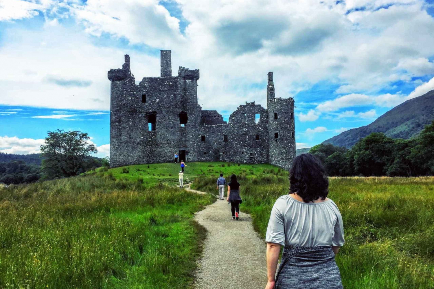 グラスゴー発：スコットランド観光ツアー（寄港地観光）