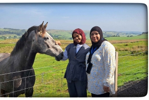 Glasgow: Highland Cow Trailer Tour kotileivonnaisilla