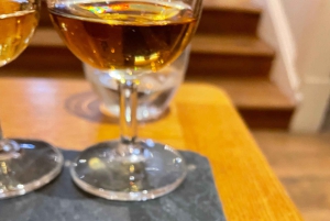 Glasgow: Scottish Rogue Distillery Experience with Tasting