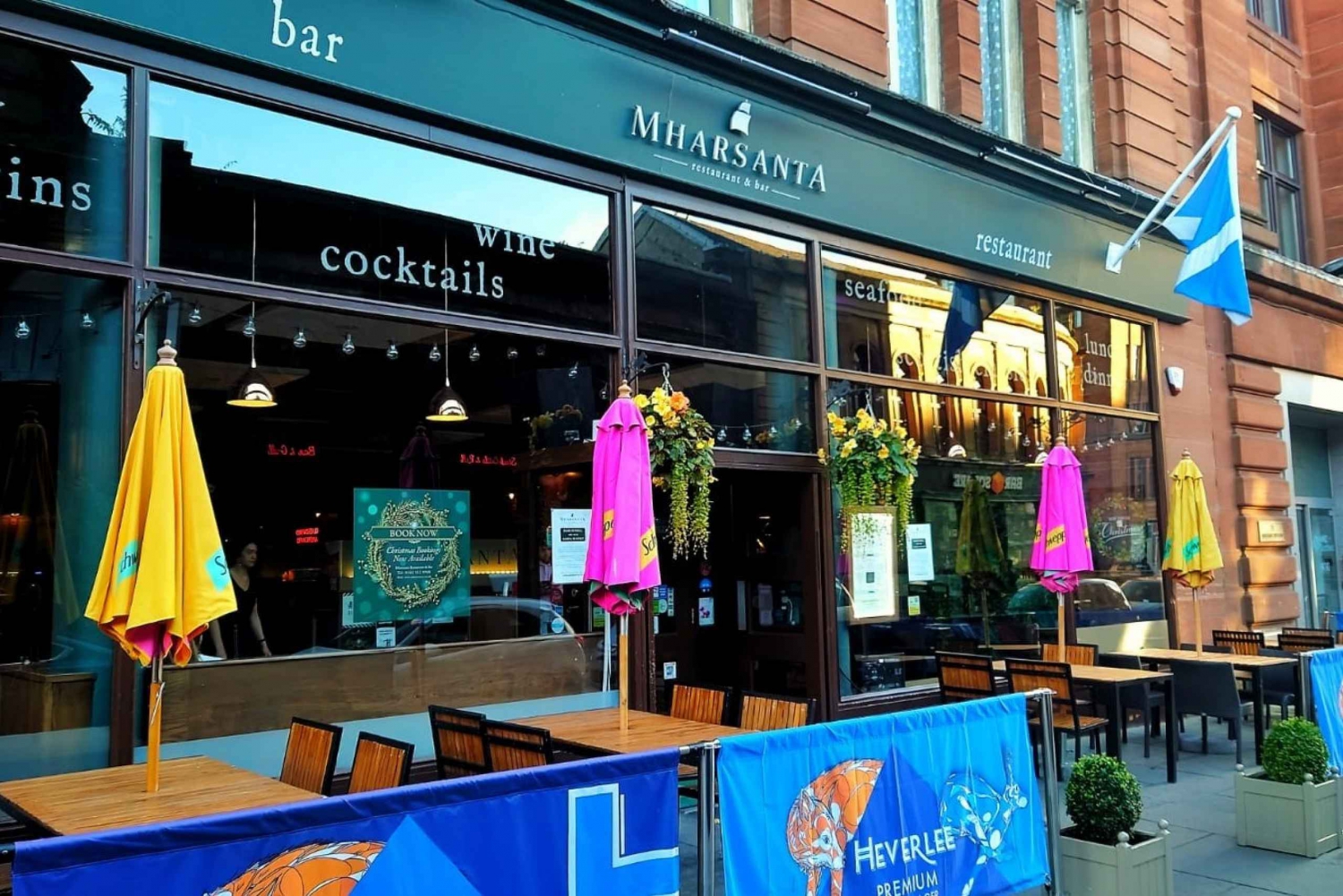 グラスゴー：ウイスキーのテイスティングとスコットランド料理のシェアプレート