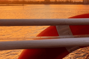 Rejs o zachodzie słońca po Broadwater