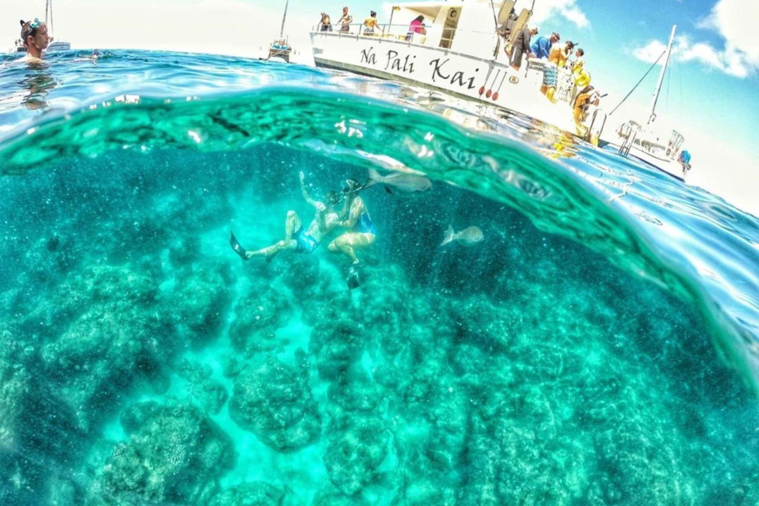 Kauai: Na Pali Coast Boat Tour with Cultural Captain & Crew