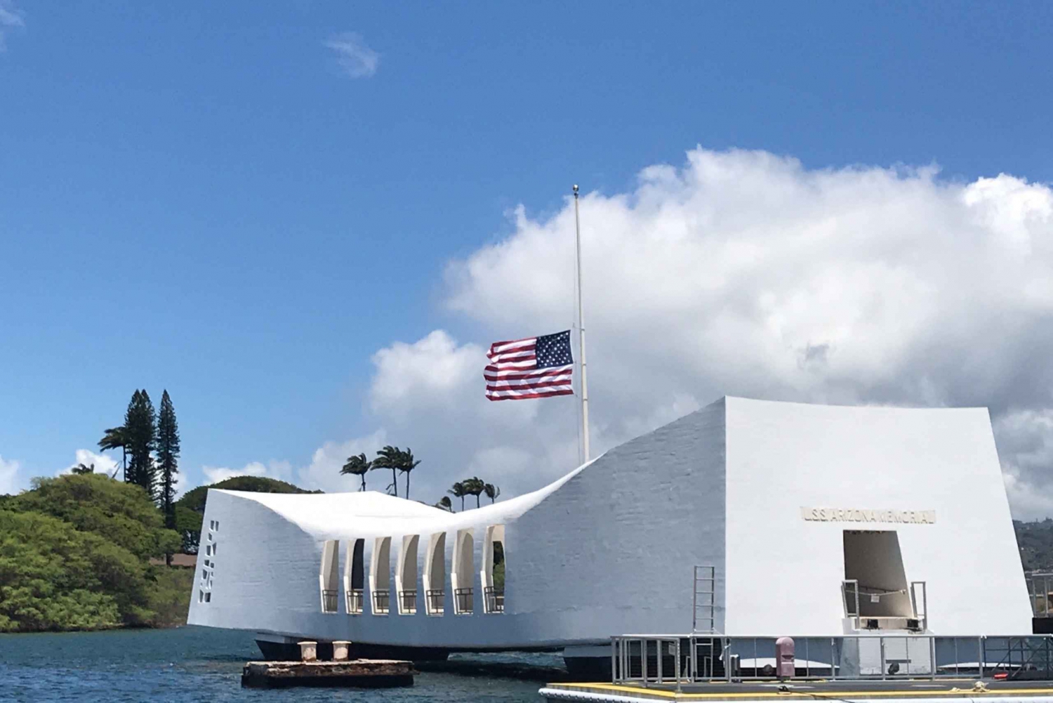 Honolulu Pearl Harbor, USS Arizona Memorial och stadsvandring
