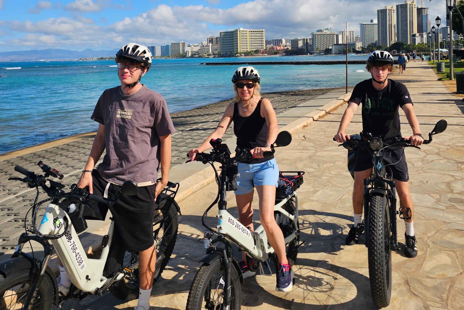 Waikiki: Guided E-Bike Tour with Local History & Ocean Views